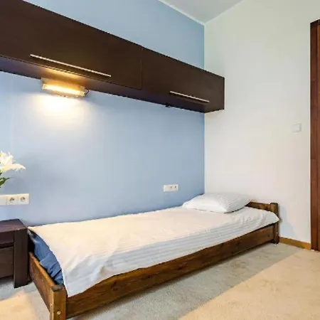 Urbannest I Szafarnia 8 *